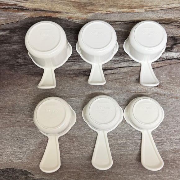 Tupperware Measuring Cup Set - Picture 4 of 4